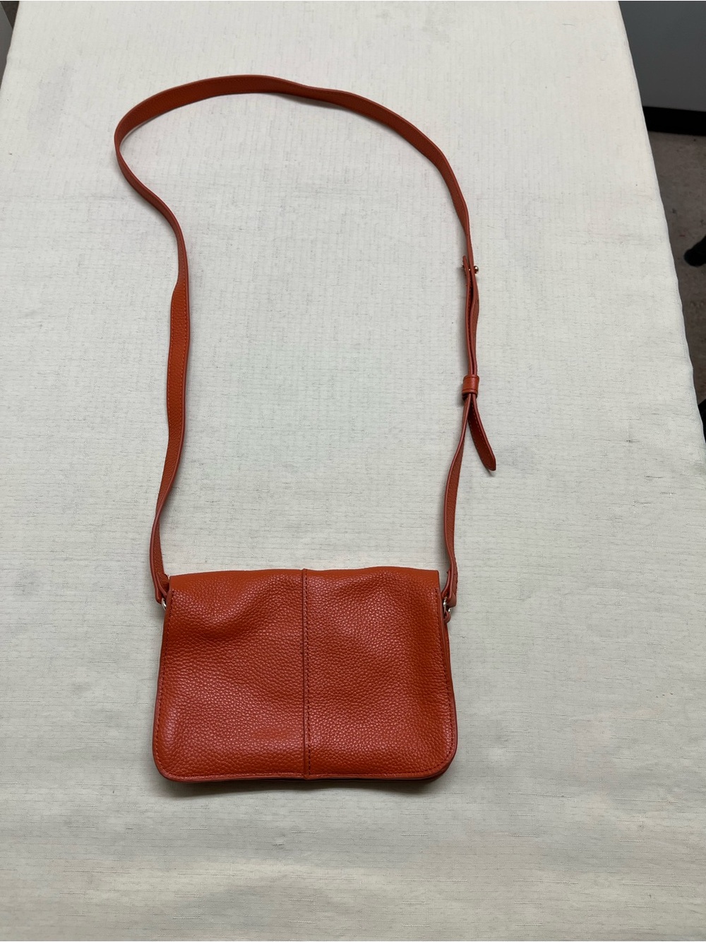 BTB Los Angeles small orange brown leather crossbody - Picture 8 of 14